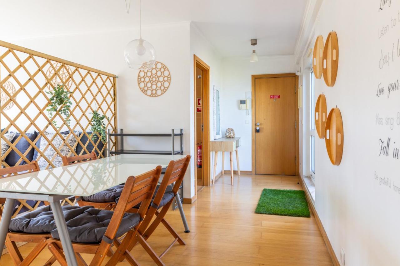 One Bedroom Apartment With Stunning River Views And Private Rooftop! Лиссабон Экстерьер фото